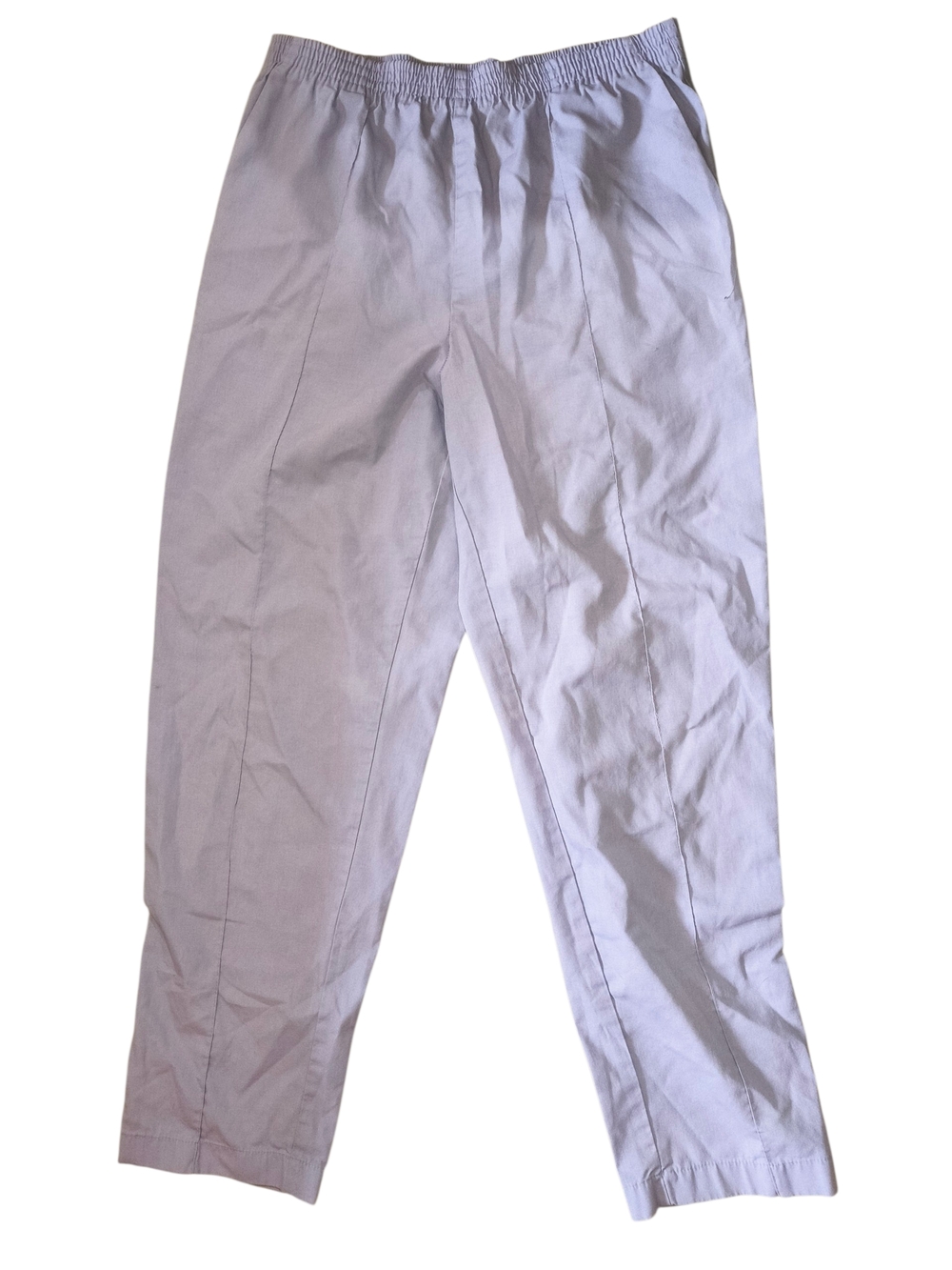 Women Elastic-Waist Scrub Pants in Light Purple